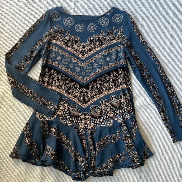 Free People Changing Times Loose Boho Tunic Open Back  Blue Spring Top Blouse S - Picture 4 of 9